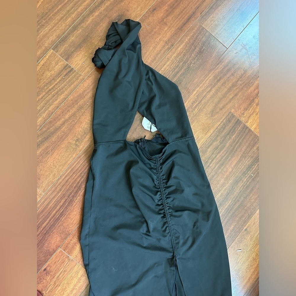 NWT Leau Halter Dress *BRAND NEW WITH TAGS! - Picture 3 of 5